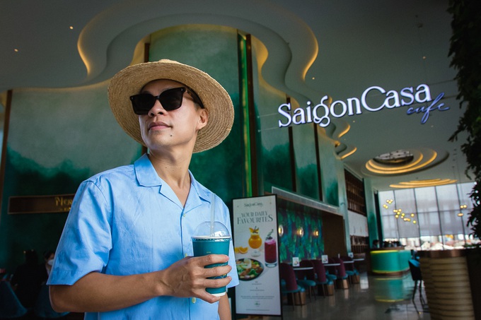 Nhà thiết kế Adrian Anh Tuấn choáng ngợp với điểm mua sắm mới ở Hồ Tràm - 2